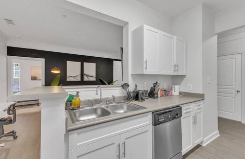 Southwest Raleigh Apartamento | Upscale 2BR Suite Mins Downtown Raleigh