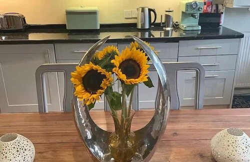 Marlborough Casa | 17th Century Coach House - Pet & Family Friendly