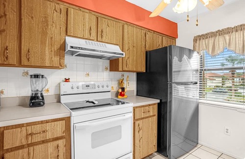 Ventura Apartamento | Upstay 2BR Golfer s Retreat w Patio Ventura Resort