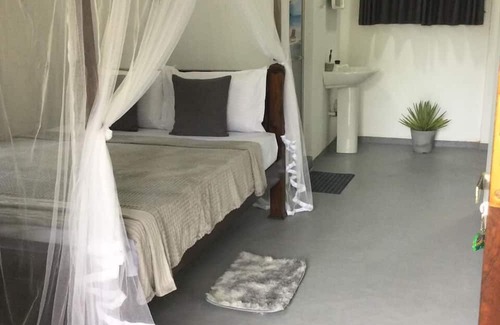 Kahandamodara Hotel | Sun Ray Beach Villa