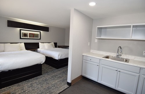 Spring Brook Hotel | Orchard Park Motel