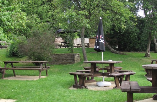 Bibury Cama Y Desayuno | The Catherine Wheel