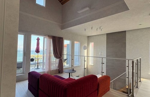 Awaji Casa | VERDA RICO