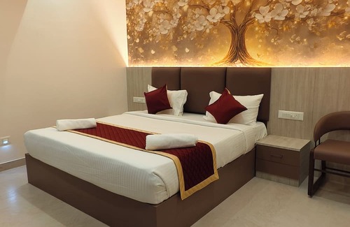 Omalur Hotel | 6 Face By AMR