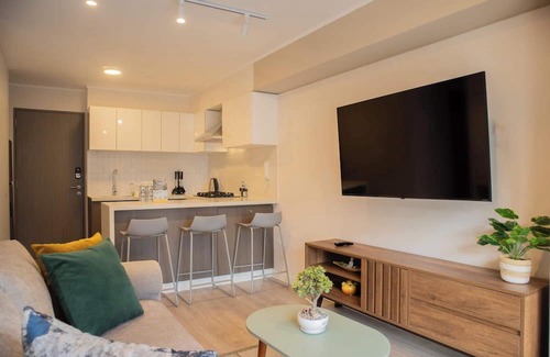 San Antonio Apartamento | w Cozy 2BR w Balcony in Miraflores