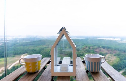 Medini Apartamento | 3BR D'pristine Suite Near Legoland, Stunning Views