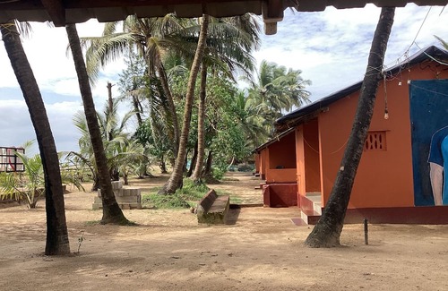 Hireguthi Hotel | Coconut Tree cottages