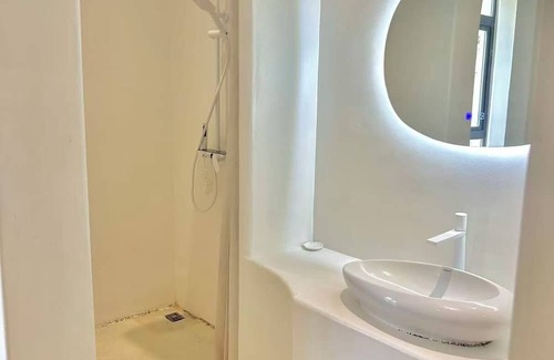 Wanning Hotel | Nirvana Seaview Homestay