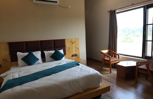Bail Parao Hotel | Vanam Resort and Roof Top