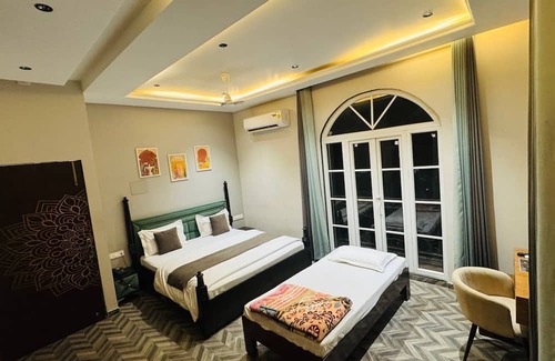 Chittorgarh Hotel | Hotel Hari leela fort view palace