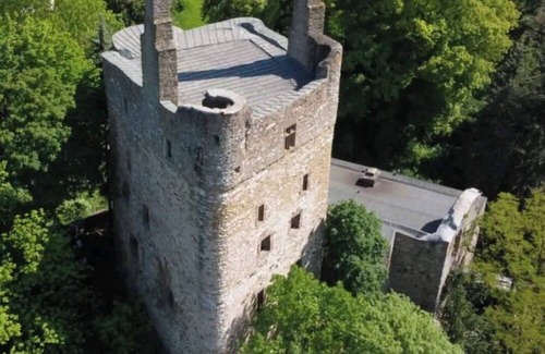 Wetzlar Otro | Burg Hermannstein - KingsRoom