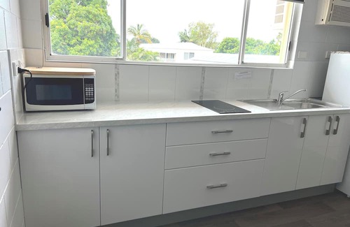 Rosslea Hotel | Spanish Lace Motor Inn