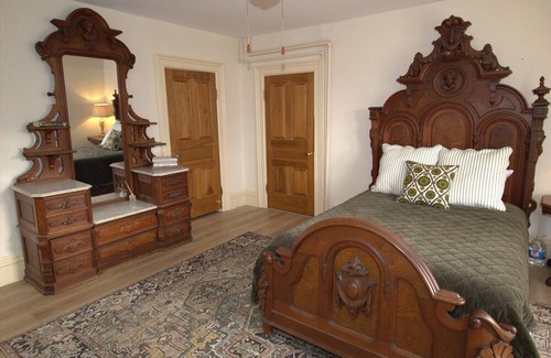Port Austin Hotel | Garfield Inn