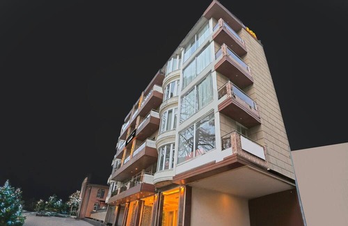 Dharamshala Casa | Stylish Room With Mesmerizing View Dharamshala