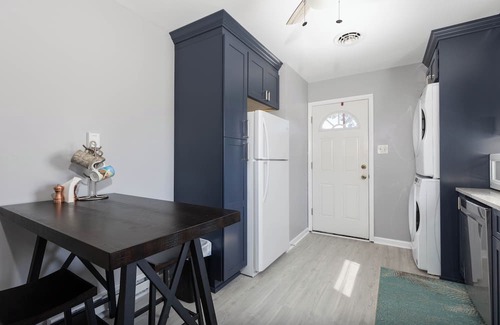 Villas Casa | Pet-friendly 2-bedroom house in Lower Township with WiFi and AC