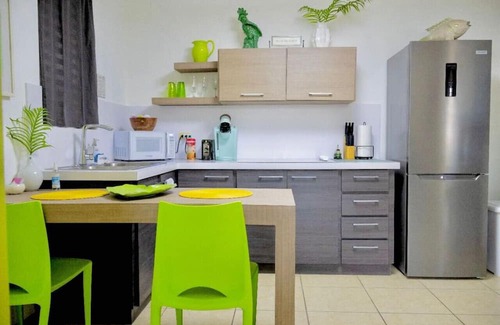 Arecibo Pueblo Apartamento | Arecibo Tropical Escape Puerto Rico