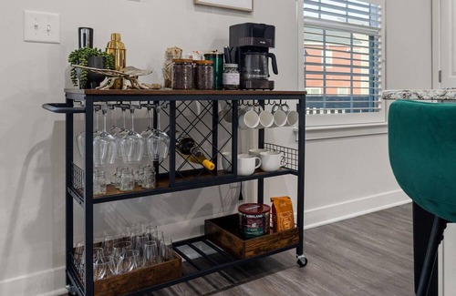 Durham Casa | Family/pet friendly home in heart of triangle; Skee ball, ping pong, & fire pit
