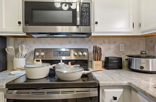 Palmetto Dunes Apartamento | 2BR 2 Min to Beach Pool Tennis King Bed