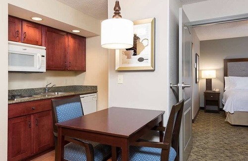 Indianapolis Hotel | Homewood Suites Indianapolis Northwest