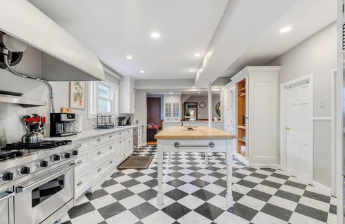 Ocean Grove Casa | Spacious home for family/friends, steps from beach