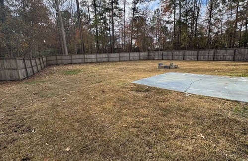 Moncks Corner Casa | Spacious 5-bedroom house in fabulous Moncks Corner w pool table game room & WiFi