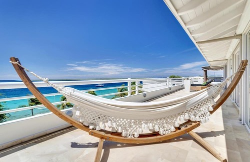 Kralendijk Casa | Luxury penthouse with private pool and beachfront