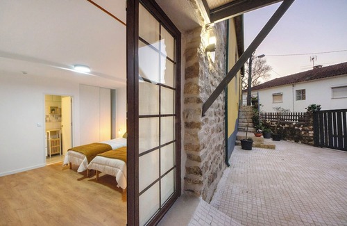 Coimbra Apartamento | Room 'Quarto 3 Rc - Quinta Df' with Mountain View, Wi-Fi and Air Conditioning