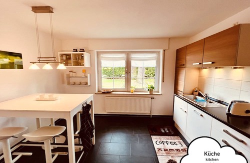 Grossenkneten Apartamento | Living in the country house 1858. Fully equipped with fast internet!