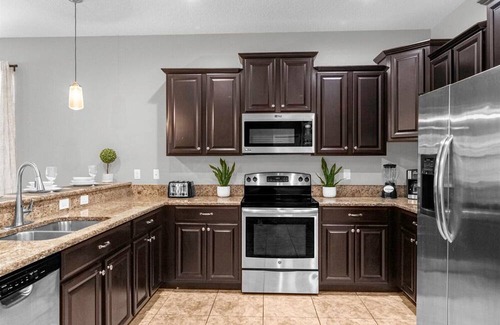 Davenport Casa | Upstay - 23-Guest Mansion w Pool Game Room and BBQ