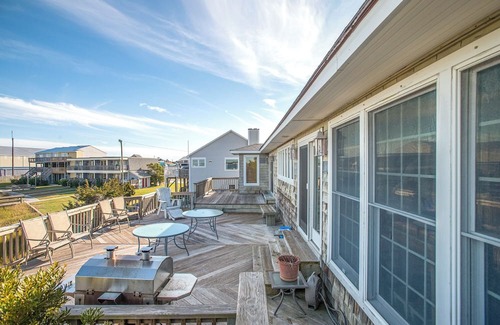 Atlantic Beach Casa | Coastal Casa-Sound Front Home in Atlantic Beach, NC