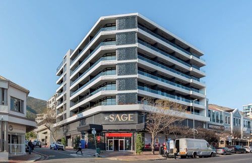 Sea Point Apartamento | The Sage | Chic Studio in Vibrant Sea Point | Views | WIFI