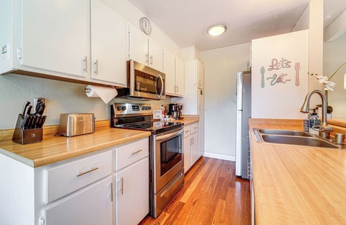 Kings Beach Casa | 5 Mi to Northstar: Chic Unit w/Decks!