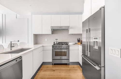 East Village Condominio | Full-floor loft with private elevator, outdoor space, East Village NYC