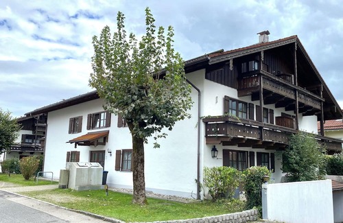 Prien am Chiemsee Apartamento | Apartment 42sqm with balcony and mountain view