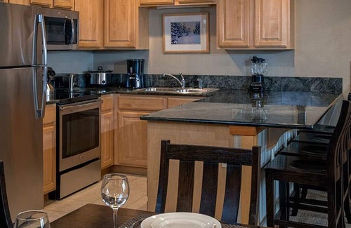 Four O'Clock Complejo | Super Bowl weekend Ski-in/Ski-out 1 Bedroom 5 Star Grand Timber Breckenridge