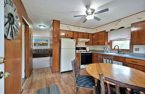 Brill Cabina | Cozy cabin in beautiful Sarona, WI, located just minutes away from Long Lake.