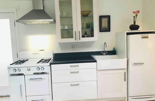 Westhaven-Moonstone Apartamento | Cozy studio in awesome Trinidad with WiFi access