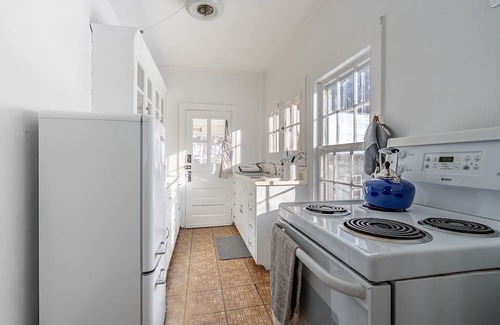 Monterey Apartamento | Berkshire apt w/FAST internet near lake & slopes