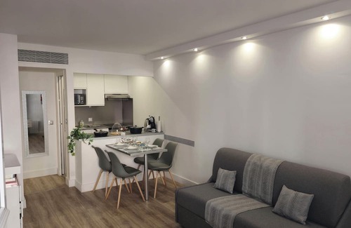 Faubourg de l'Arche Apartamento | Suite Prestige Paris - La Défense Balcony-Terrace