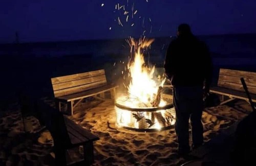 Greenbush Cabina | Cottage #8: Studio Relaxing Lakefront Retreat!nn