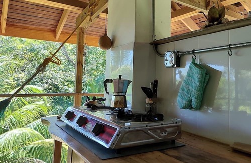 Santa Catalina Apartamento | 2BR/2BA loft apartment with treehouse feeling in Santa Catalina