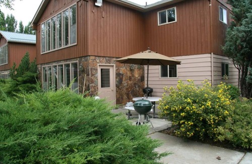 Lakeside Complejo | Cozy 2-bedroom condo on the lake at Peaceful Bay Resort