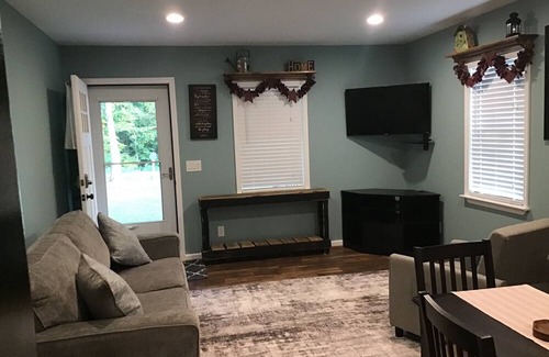 Foneswood Casa | Charming house in pleasant Montross with AC, WiFi
