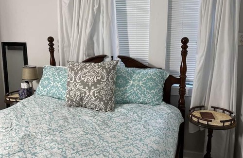 Hattiesburg Casa | Spacious luxury 1 BR Getaway Near USM, Midtown