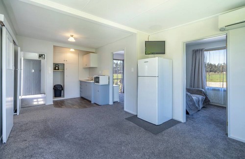Invercargill Cabaña | 3 Bedroom Cottage in the Country.