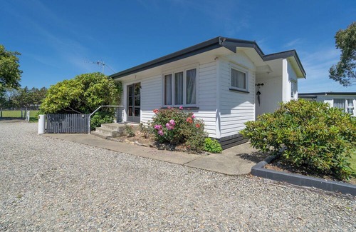 Invercargill Cabaña | 3 Bedroom Cottage in the Country.
