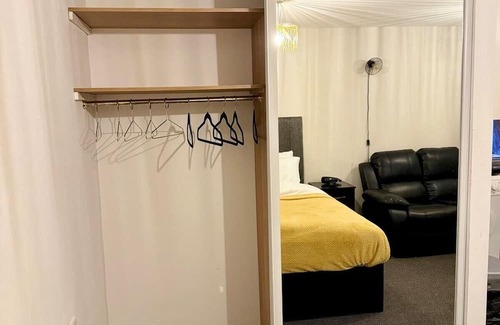 Seisdon Apartamento | Luxury Studio Apartment Birmingham