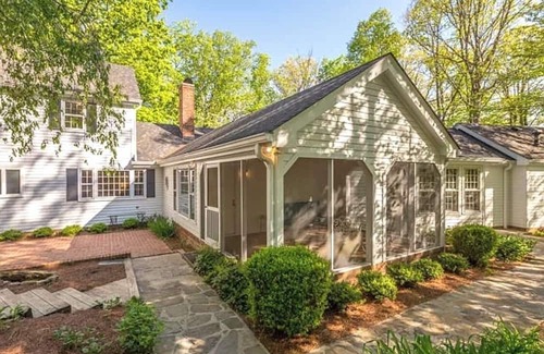 Lookout Mountain Casa | 11 Bdrm ~🏠🏡Mostly 1 Story 29ppl! RETREATS, FIRETABLE🔥Lkt Mtn 5acre