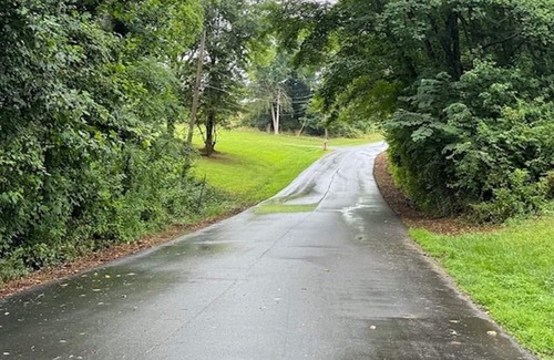 Barium Springs Casa | Charming 4-bedroom House with AC and WiFi in quaint Statesville