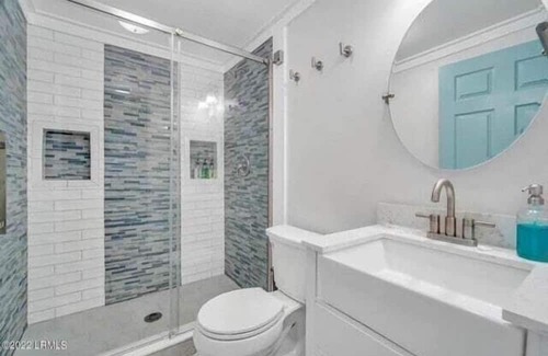 Blue Heron Lake Casa | The Webber · Boho Beach House w Private Patio and Golf Cart